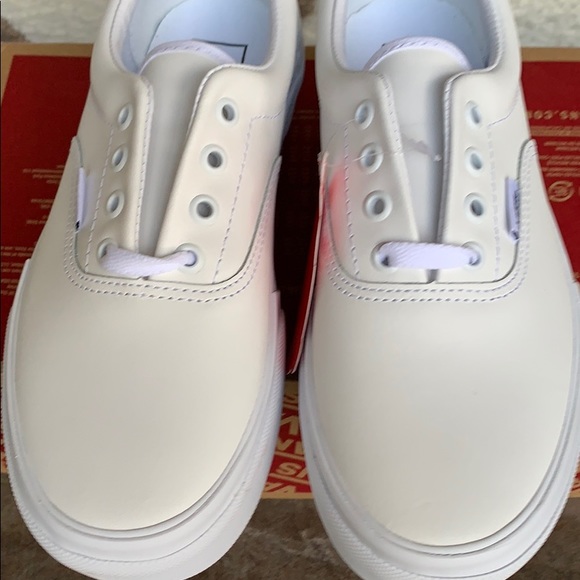 •VANS ERA STACKED LEATHER TRUE WHITE PLATFORMS - Picture 9 of 16